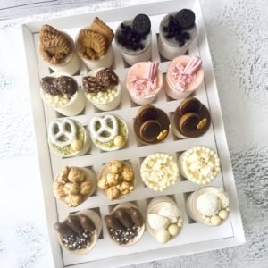 קינוחים אישיים (כוסות)