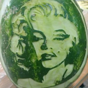 אבטיח מגולף