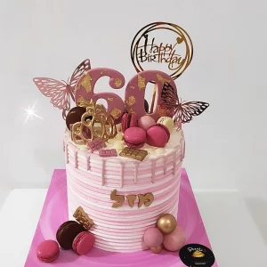 עוגה מעוצבת ליום הולדת 60