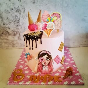 עוגת ממתקים וגלידה